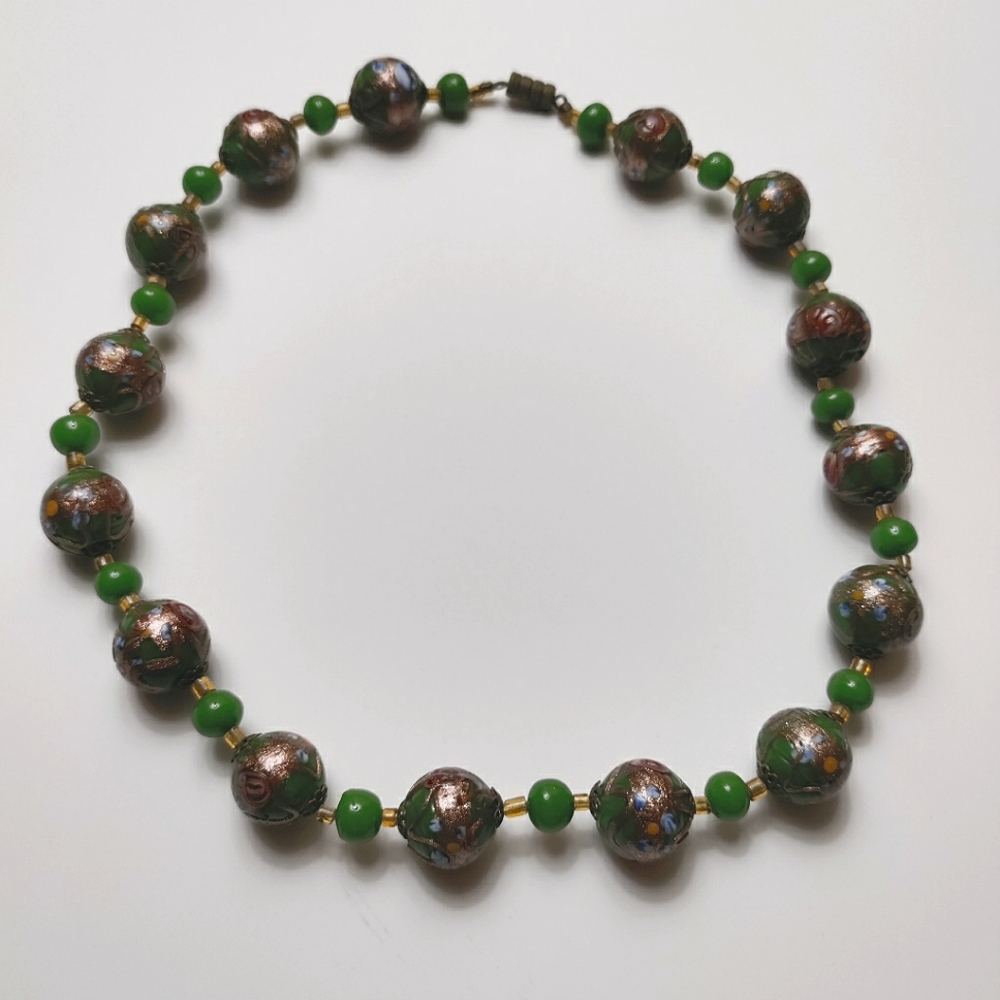 Vintage Murano Glass Green & Gold infused Beads Wedding Cake Necklace